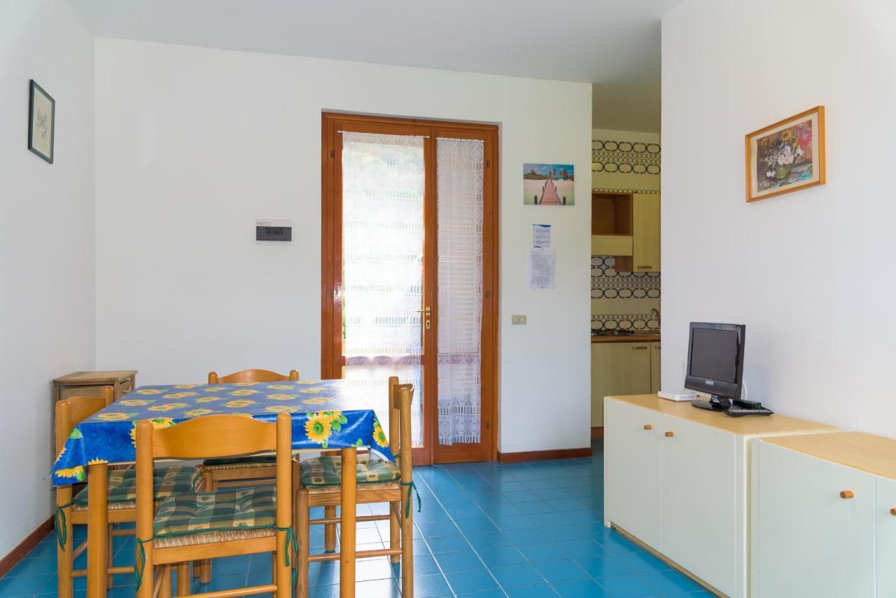 Appartamenti La Baia Lido 费拉约港 外观 照片